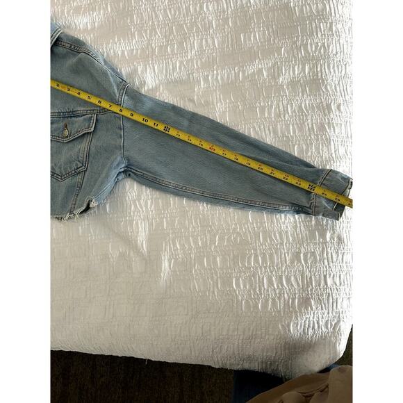 TopShop Hacked Light Denim Jacket SIze 4 - Picture 9 of 10